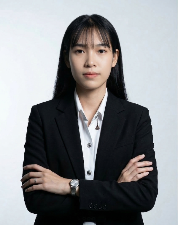 นางสาวอทิตา สุวรรณราช