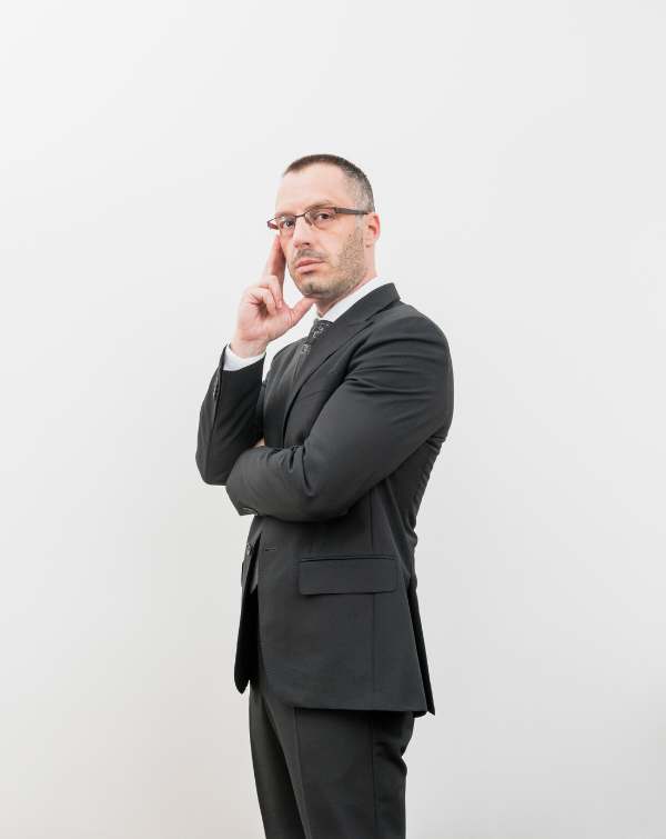 ชื่อทนาย/พนักงาน